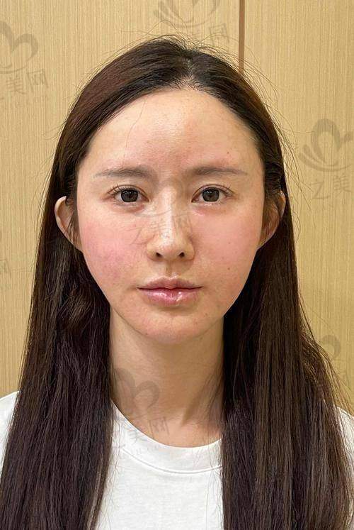 医生资历深厚具有影响力
