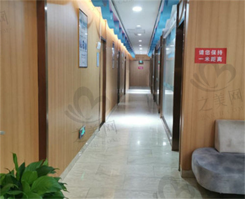 北京中诺口腔医院走廊