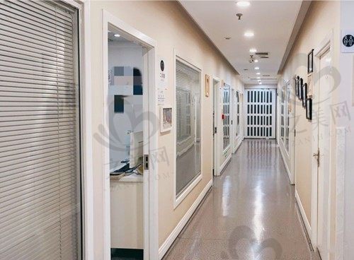 重庆欢乐口腔观音桥店走廊