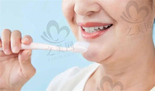 注意清洁 爱护牙齿 让牙齿陪我们长长久久