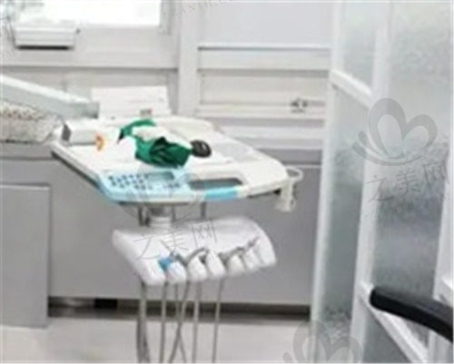 韩国goruda牙科医生技术很不错