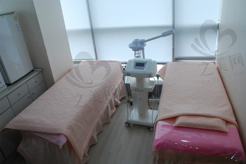 韩国CHERISH整形外科治疗室