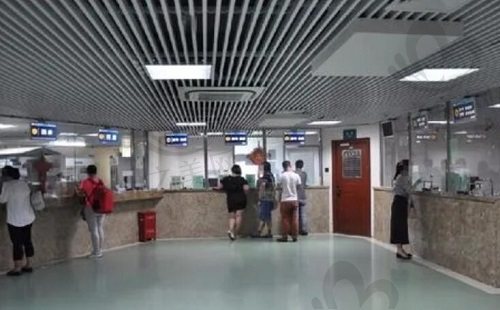 北京北医三院整形外科大厅