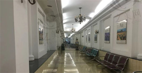 广州军区总医院走廊