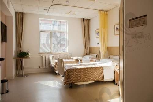 北京熙仁眼科医院白内障超声乳化手术价格8000起,主刀医生经验丰富