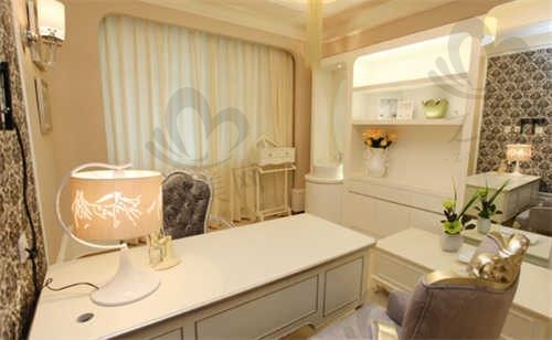 北京隆胸哪家好?美莱医院正规连锁后附医生简历