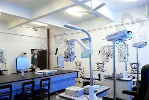 非常新西安华厦眼科医院收费价格一览，近视7800元起白内障5000元起