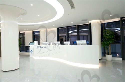 重庆红土地团圆口腔于庭波医生韩国DIO全瓷种植2600起,好用不贵!