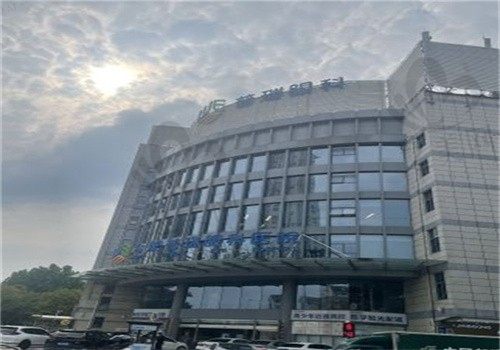 合肥普瑞眼科医院价目表非常新版,蔡司飞秒/ICL晶体植入价格公开透明