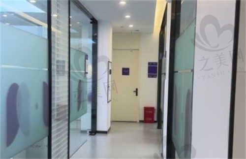 达州华誉口腔医院走廊