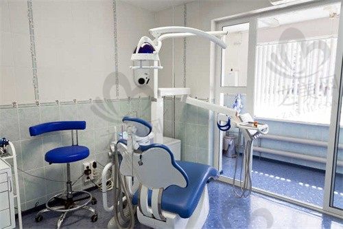 泰州嘉仁口腔门诊部怎么样?种植牙价格透明,医生技术不错