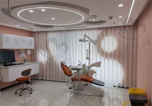 柳州迪尔口腔门诊部环境图5