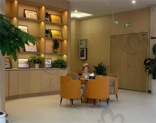 海口诺贝尔口腔医院大厅