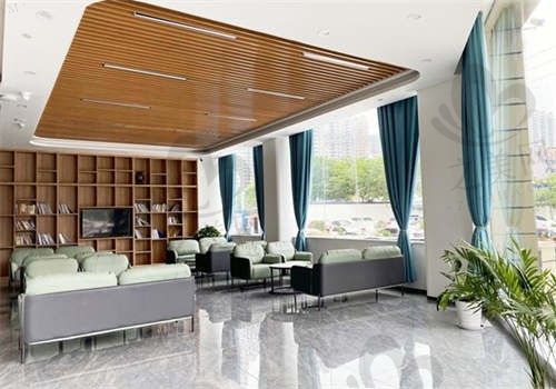 郑州众益佳口腔医院环境图3